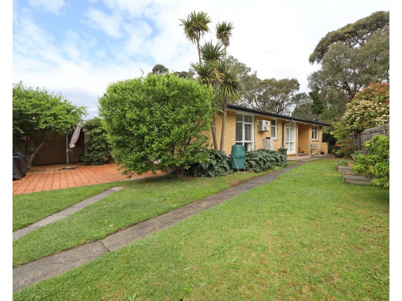 7 Foster Crescent, Knoxfield VIC 3180