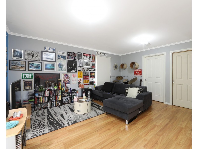 7 Foster Crescent, Knoxfield VIC 3180