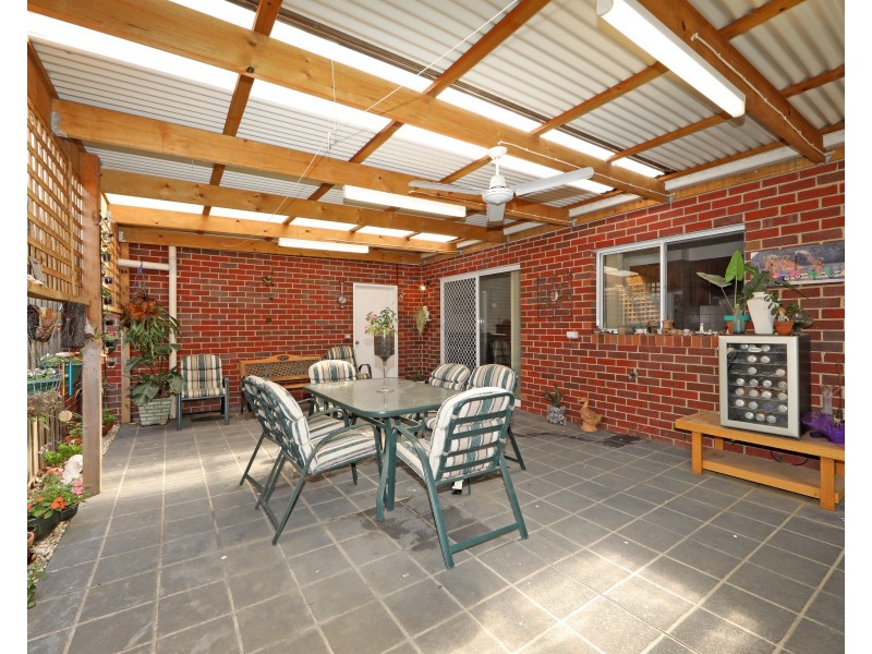 1/1 Lakeview Avenue, Rowville VIC 3178