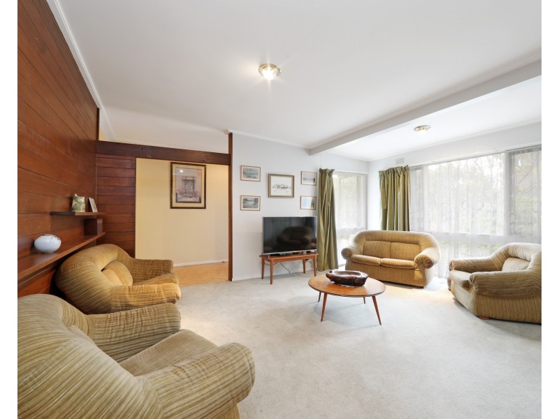 3 Chalmers Grove, Ferntree Gully VIC 3156