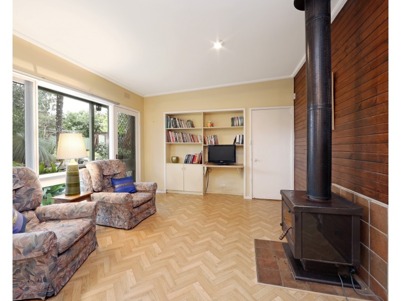 3 Chalmers Grove, Ferntree Gully VIC 3156