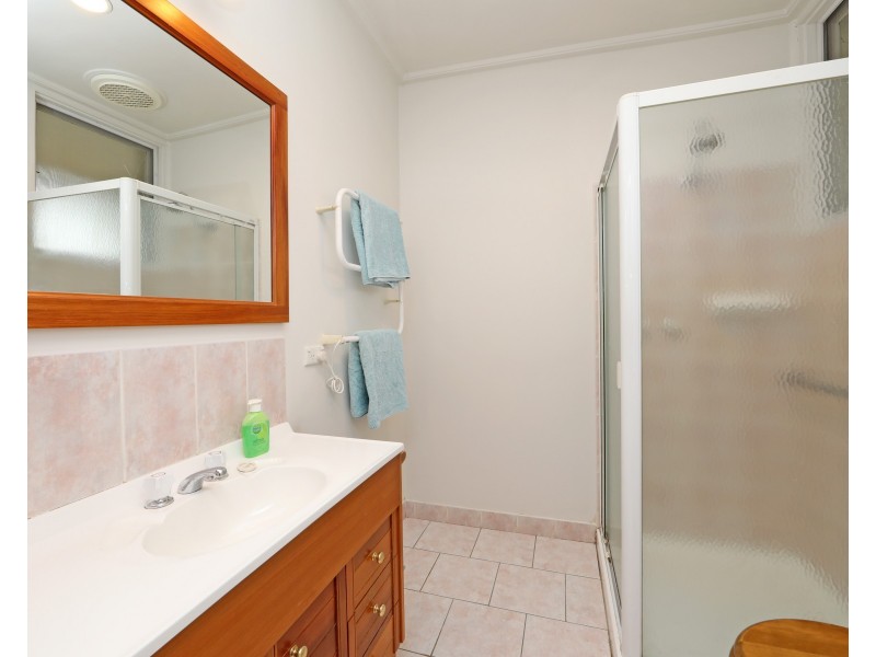 3 Chalmers Grove, Ferntree Gully VIC 3156