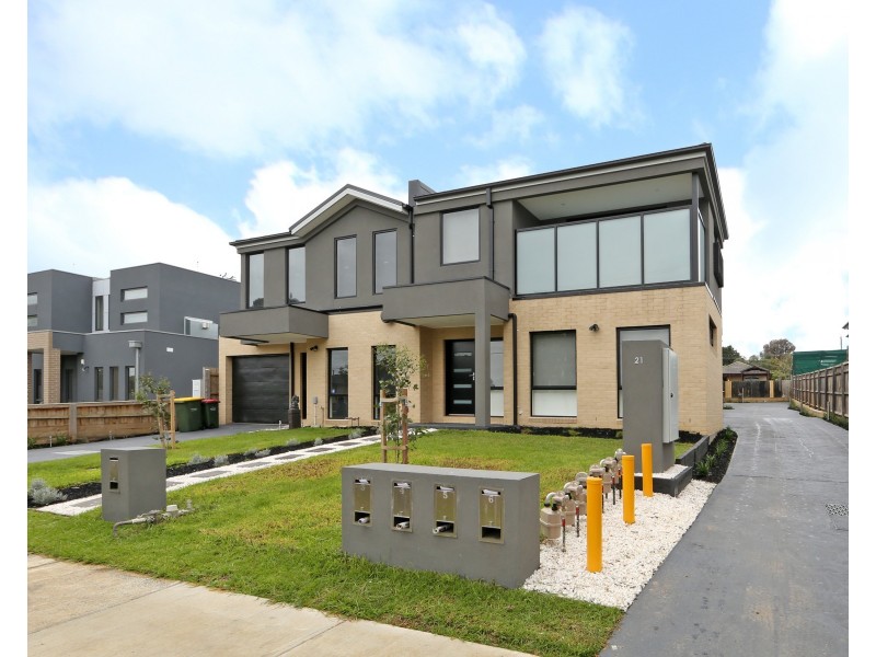 2/21 Stamford Crescent, Rowville VIC 3178