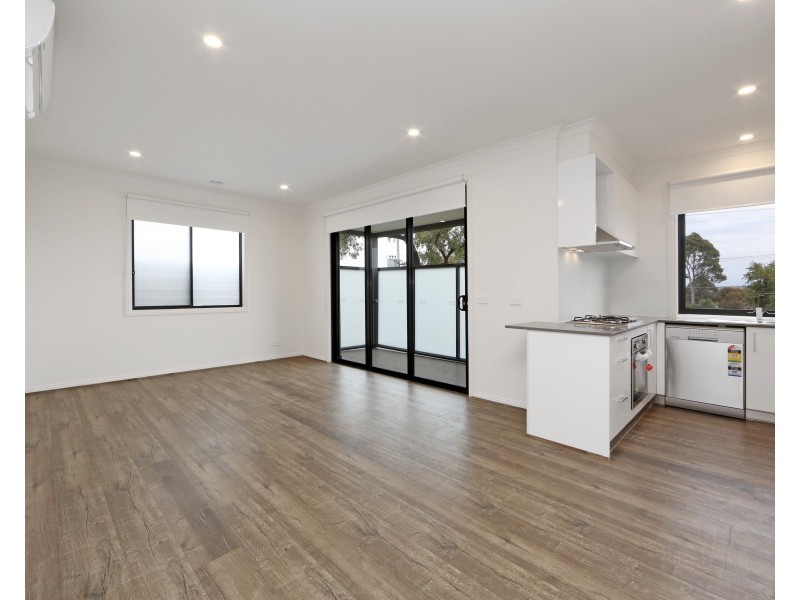 2/21 Stamford Crescent, Rowville VIC 3178