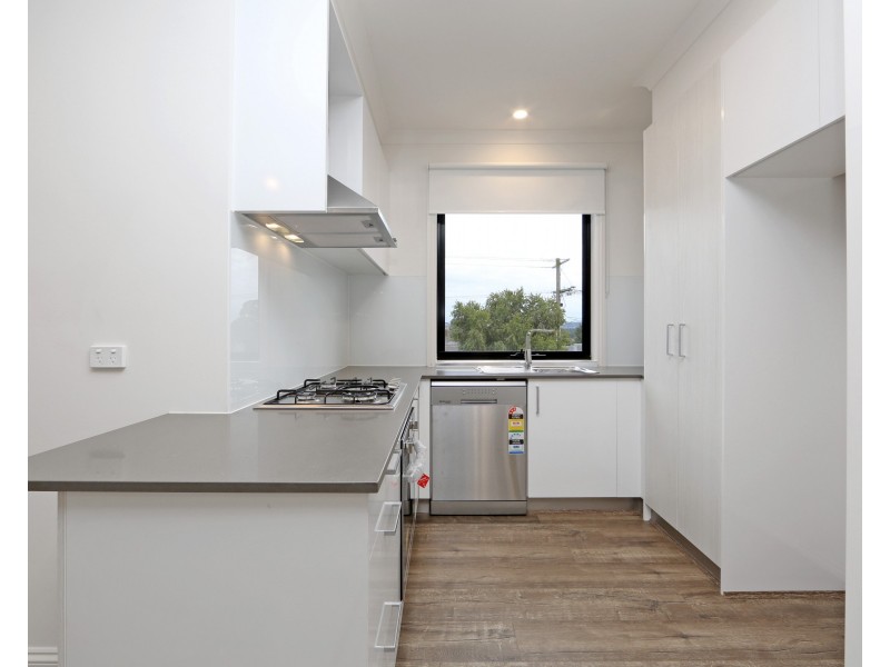 2/21 Stamford Crescent, Rowville VIC 3178