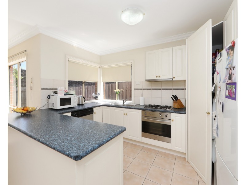 4/8 Stamford Crescent, Rowville VIC 3178