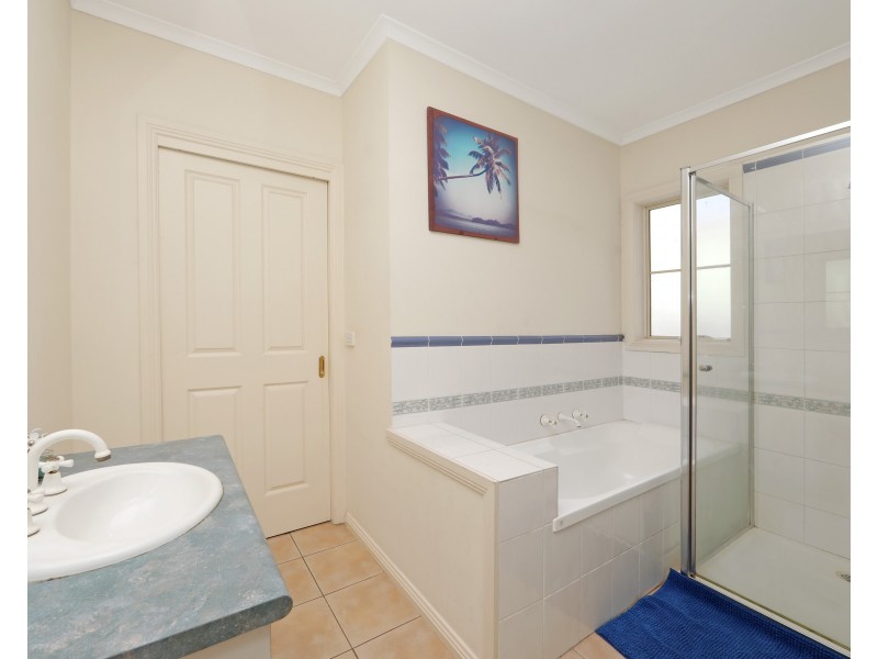 4/8 Stamford Crescent, Rowville VIC 3178