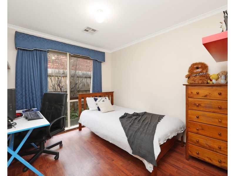 2 Bristol Place, Rowville VIC 3178