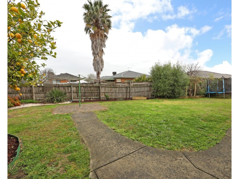 2 Bristol Place, Rowville VIC 3178
