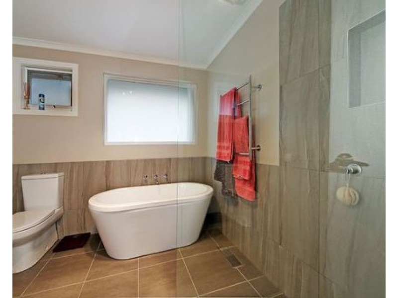 35 Goulburn Drive, Rowville VIC 3178