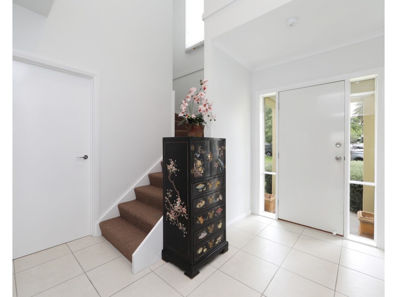 123 Sovereign Manors Crescent, Rowville VIC 3178