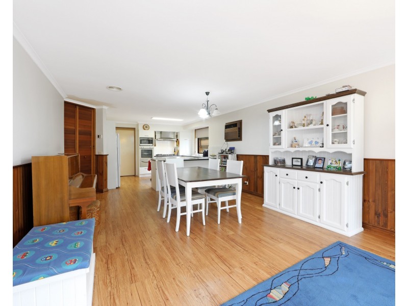 5 Clondara Drive, Rowville VIC 3178