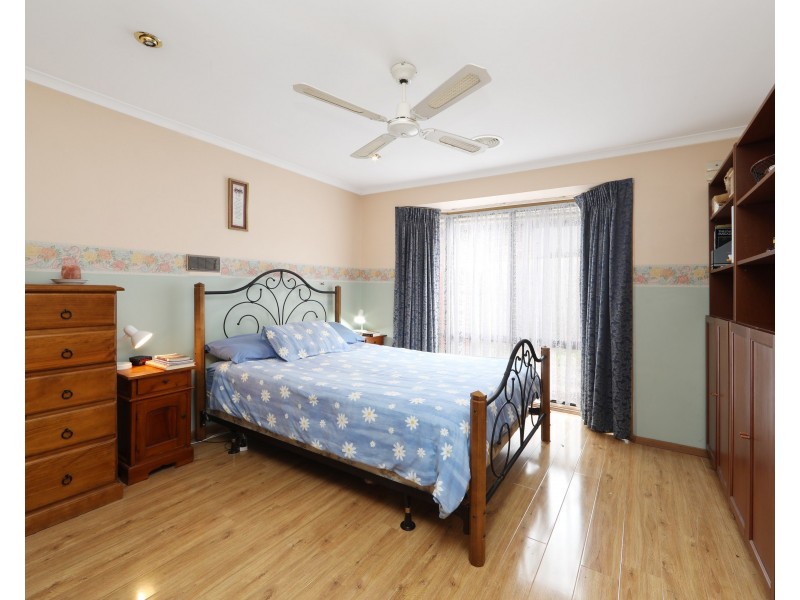 5 Clondara Drive, Rowville VIC 3178