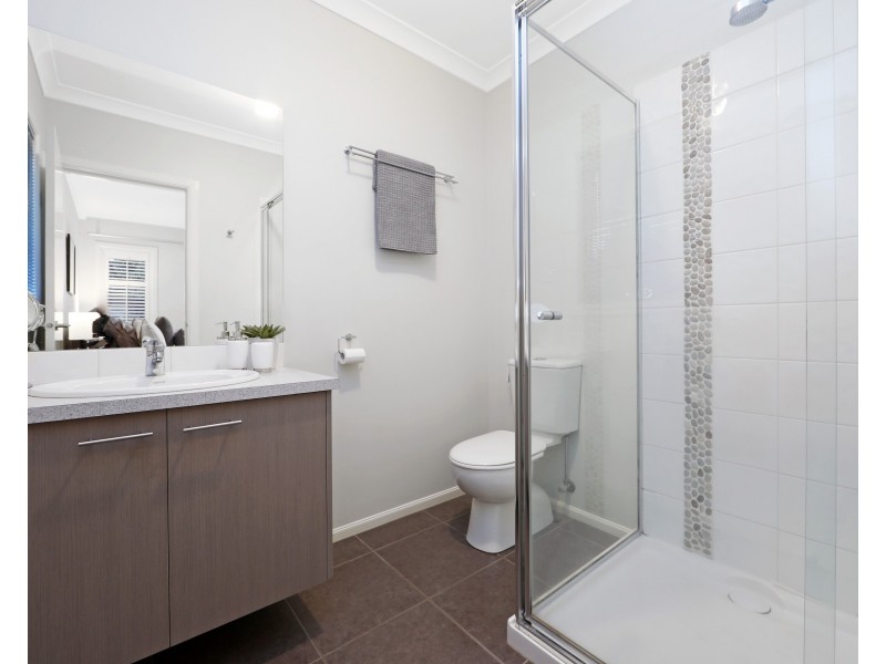 22 Sanctuary Crescent, Rowville VIC 3178