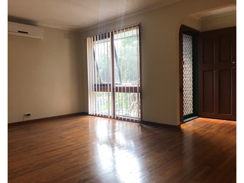 232 James Cook Drive, Endeavour Hills VIC 3802