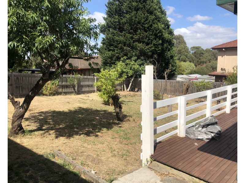 232 James Cook Drive, Endeavour Hills VIC 3802