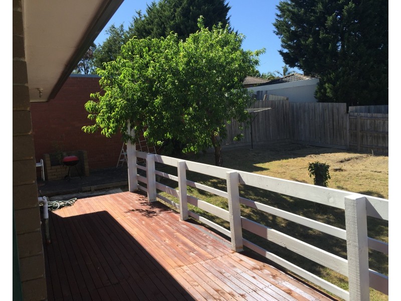232 James Cook Drive, Endeavour Hills VIC 3802