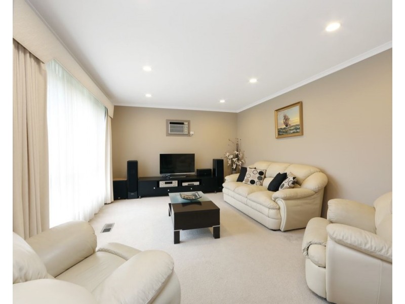 71 Balladonia Road, Rowville VIC 3178