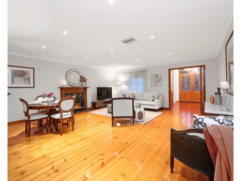 87 Lakesfield Drive, Lysterfield VIC 3156