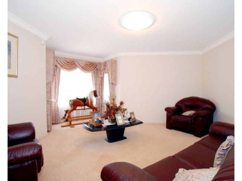 42 Turramurra Drive, Rowville VIC 3178