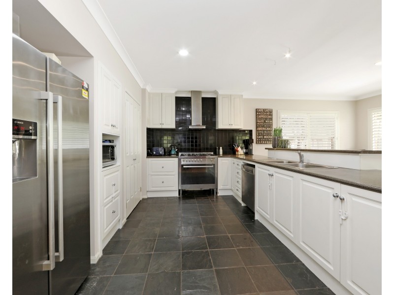 150 Blackwood Park Road, Rowville VIC 3178