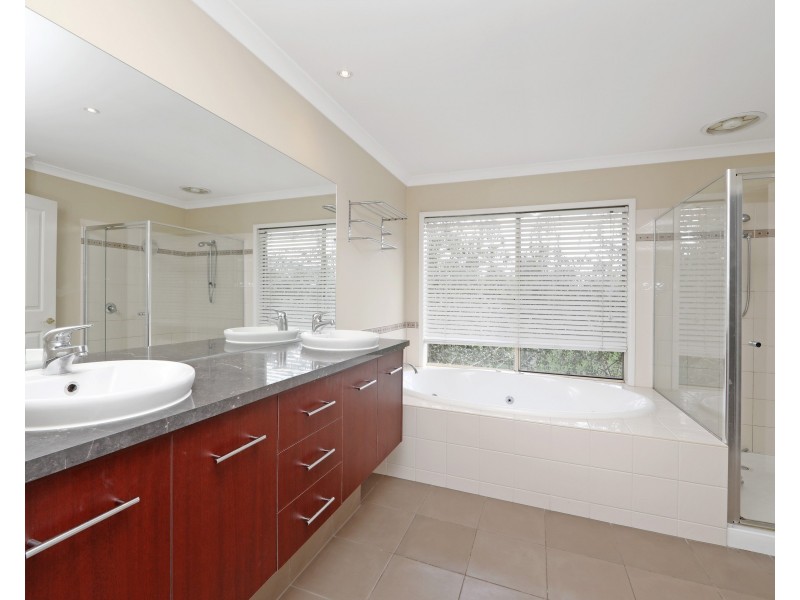 150 Blackwood Park Road, Rowville VIC 3178