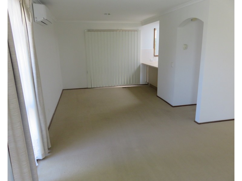 15 Eildon Parade, Rowville VIC 3178