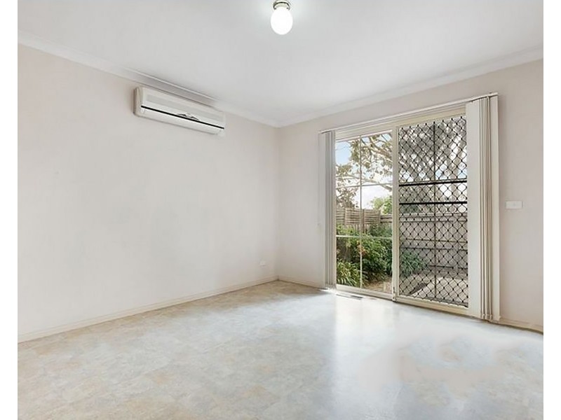 1/11 Lakeview Avenue, Rowville VIC 3178