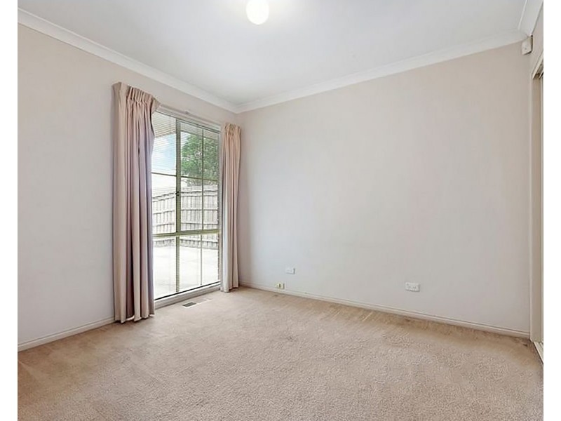 1/11 Lakeview Avenue, Rowville VIC 3178