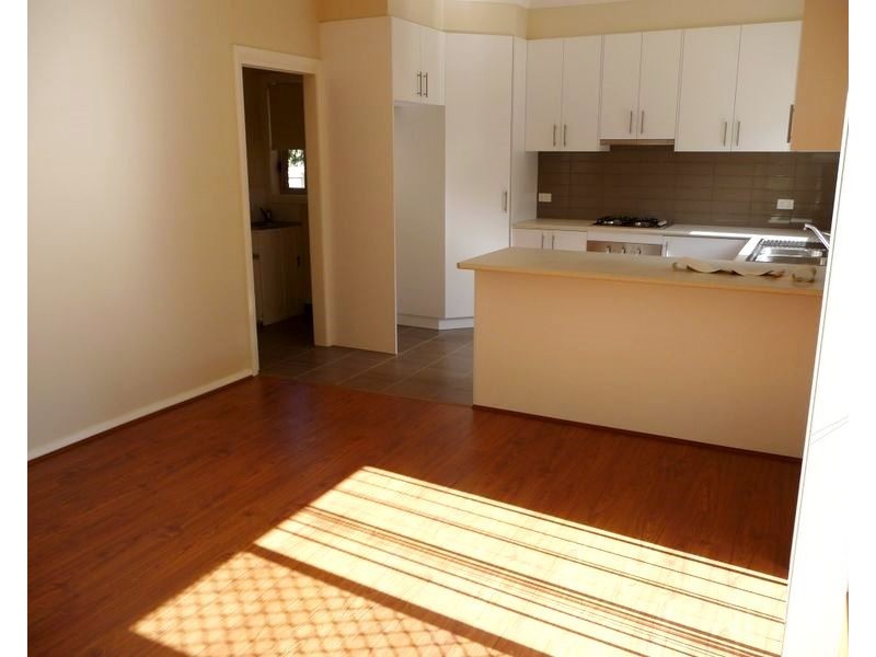 1/61 David Street North, Knoxfield VIC 3180
