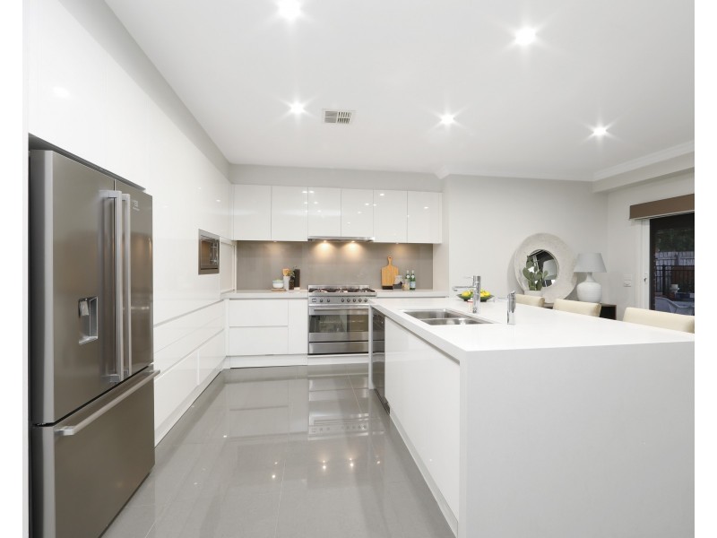 62 Pitfield Crescent, Rowville VIC 3178