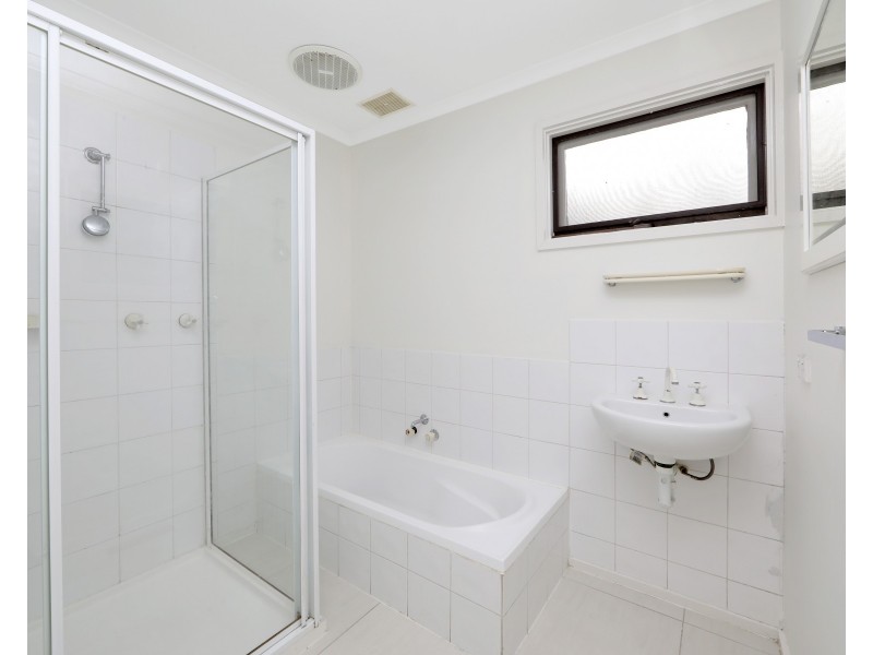 3 Carrara Road, Rowville VIC 3178