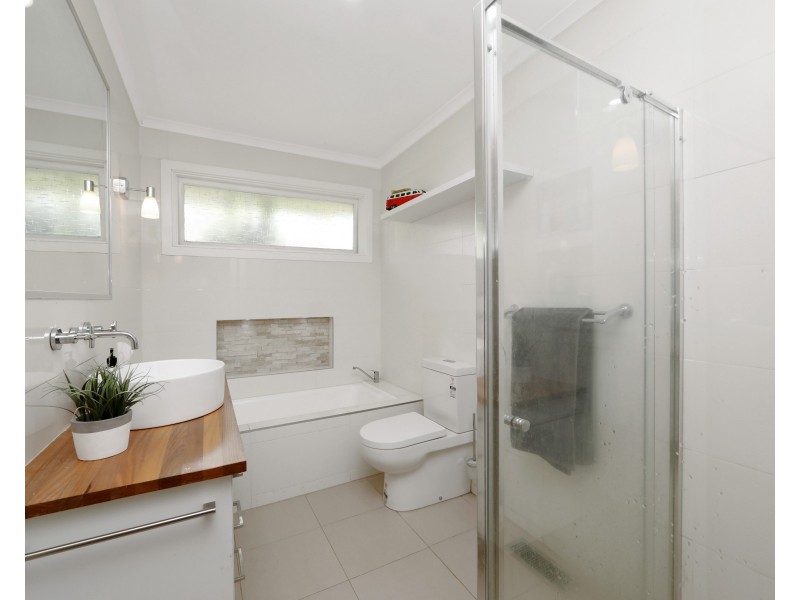 25 Blucher Street, Ferntree Gully VIC 3156