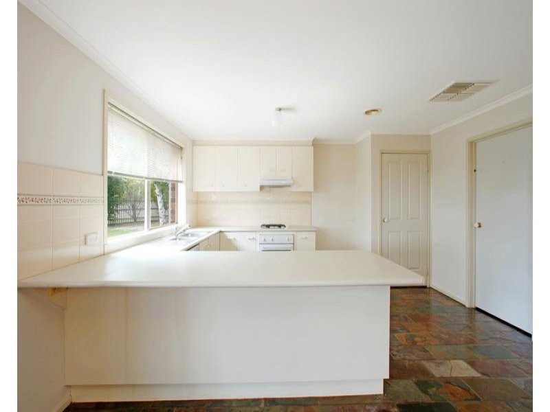 7 Kimberley Drive, Ferntree Gully VIC 3156
