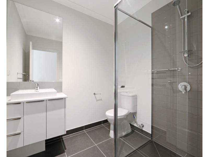 2/9 Luton Court, Rowville VIC 3178