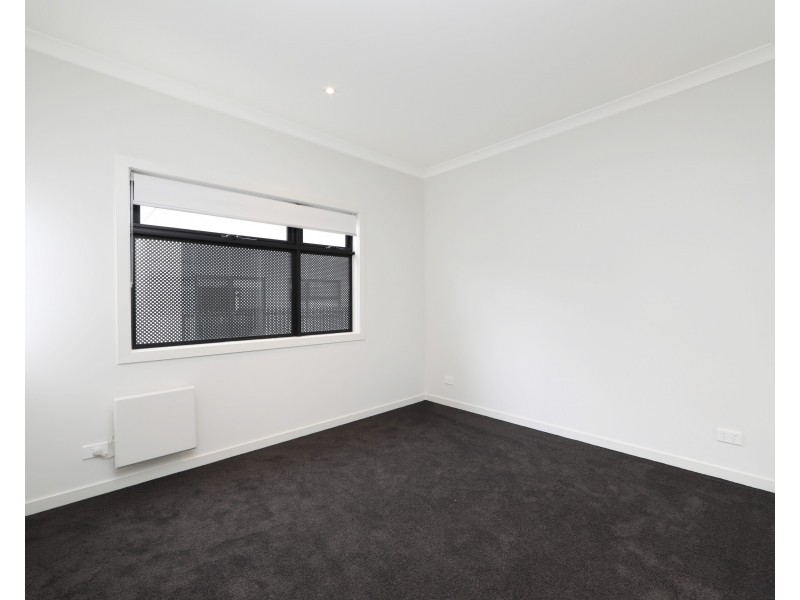 2/9 Luton Court, Rowville VIC 3178
