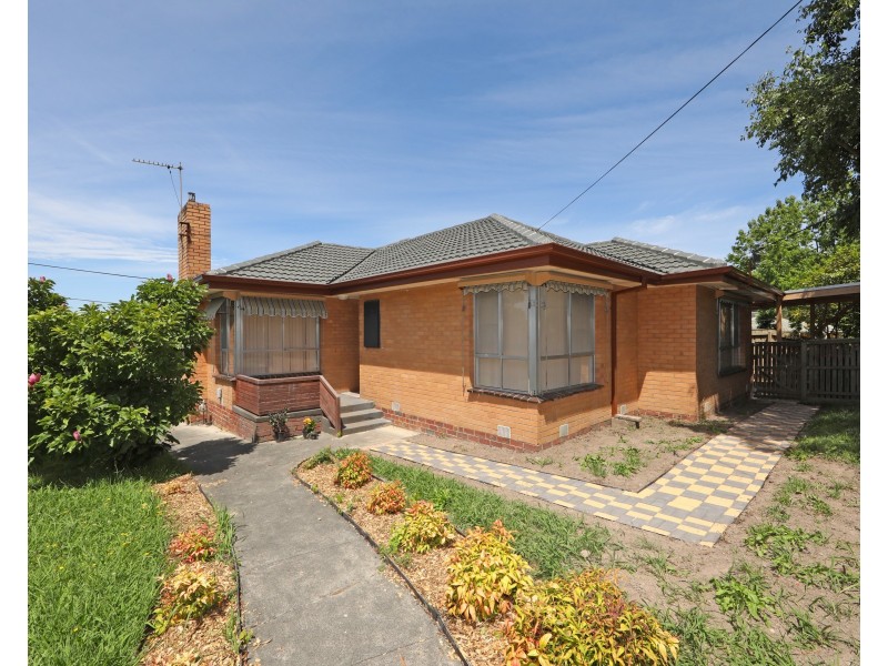 8 Vivienne Avenue, Boronia VIC 3155