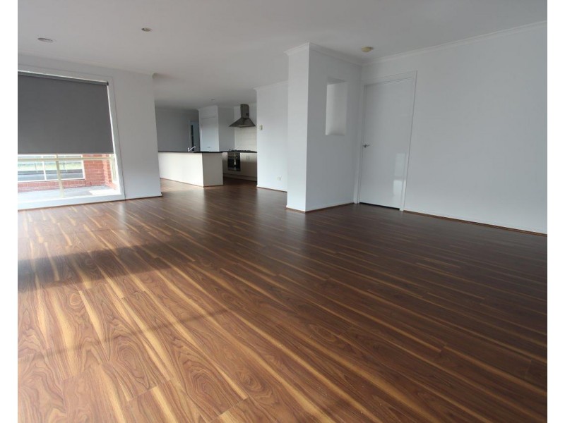 37 Eureka Crescent, Narre Warren South VIC 3805