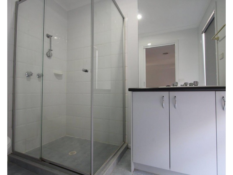 37 Eureka Crescent, Narre Warren South VIC 3805