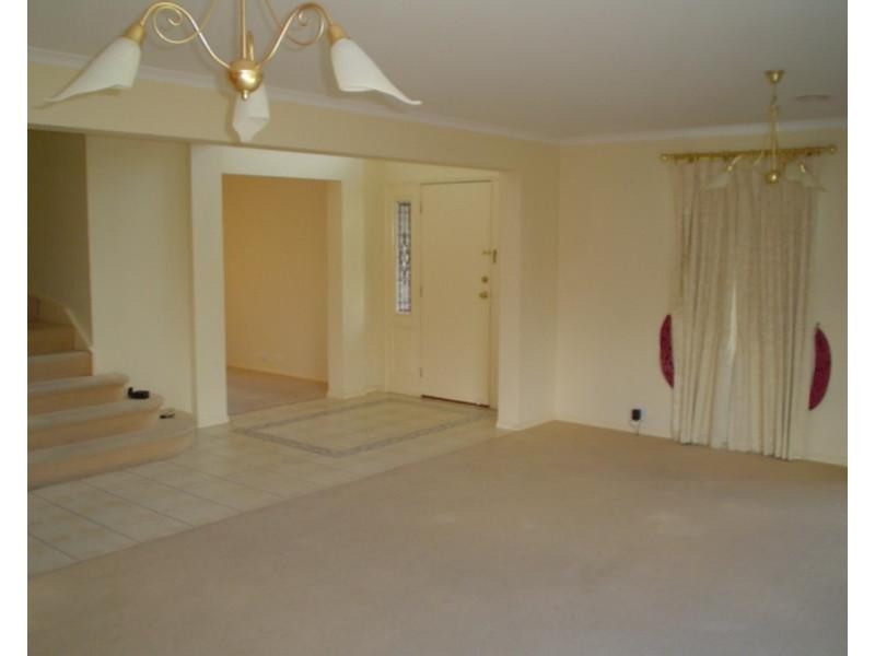 24 Delfin Court, Rowville VIC 3178