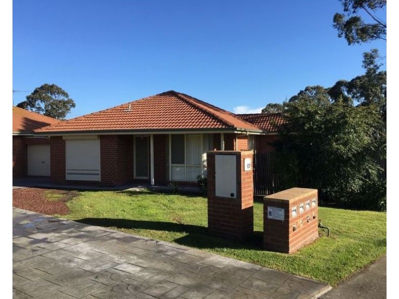 1/17 Lakeview Avenue, Rowville VIC 3178