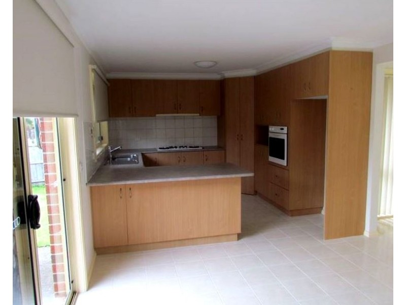 1/17 Lakeview Avenue, Rowville VIC 3178