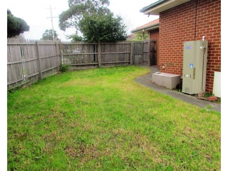 1/17 Lakeview Avenue, Rowville VIC 3178