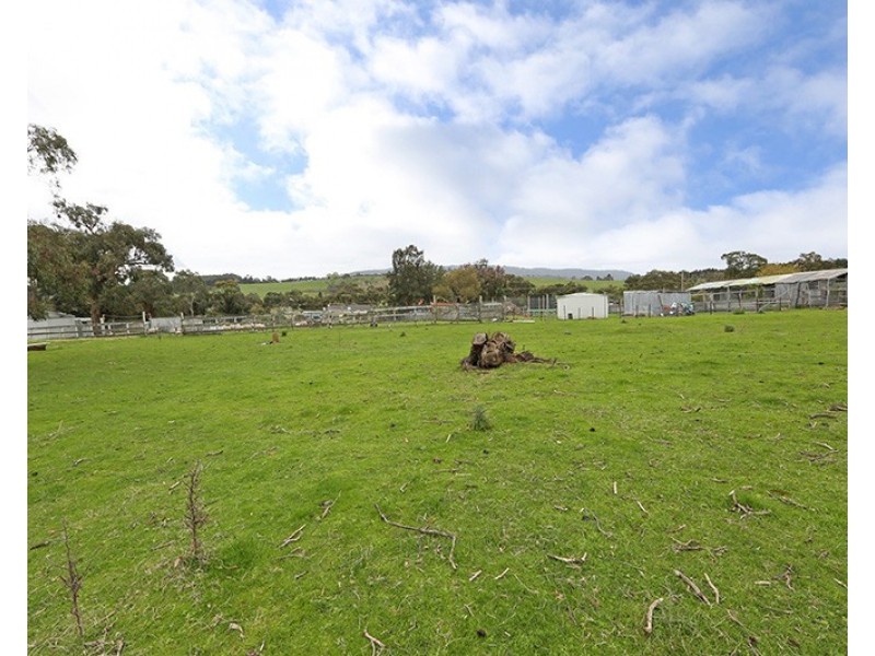 1540 Wellington Road, Lysterfield VIC 3156