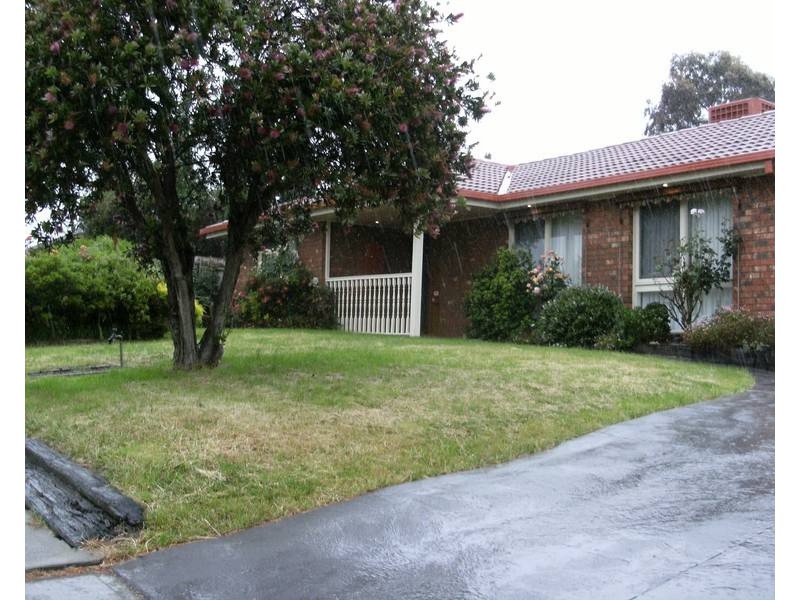 14 Chirnside Road, Berwick VIC 3806