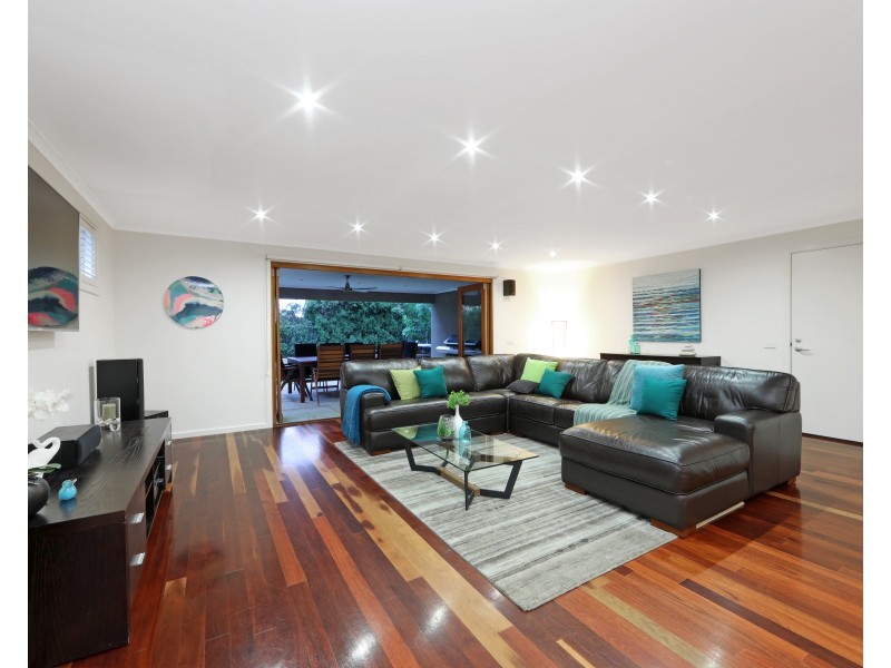 63 Bellfield Drive, Lysterfield VIC 3156