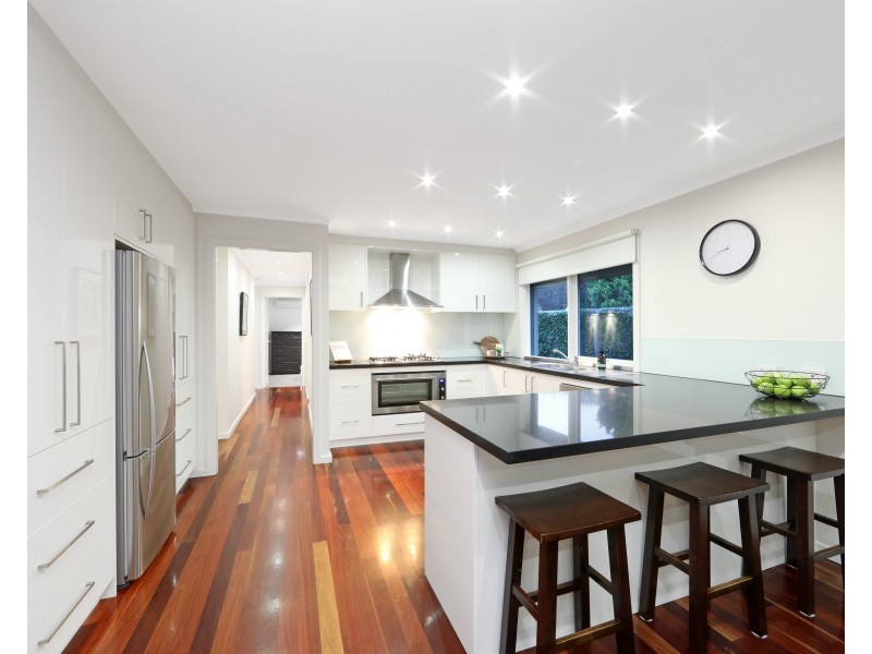 63 Bellfield Drive, Lysterfield VIC 3156