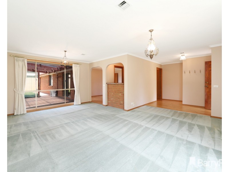 279 Dandelion Drive, Rowville VIC 3178