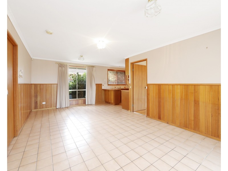 279 Dandelion Drive, Rowville VIC 3178