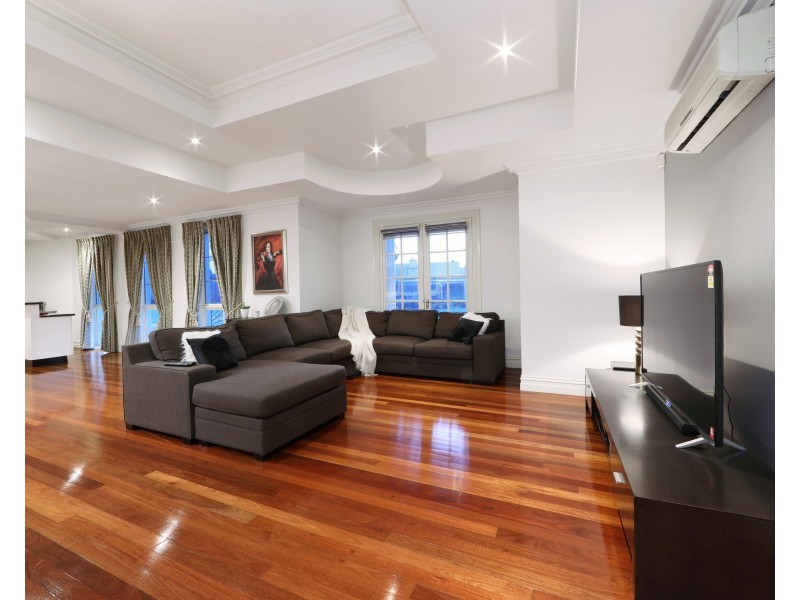 17 Parkside Boulevard, Lysterfield South VIC 3156